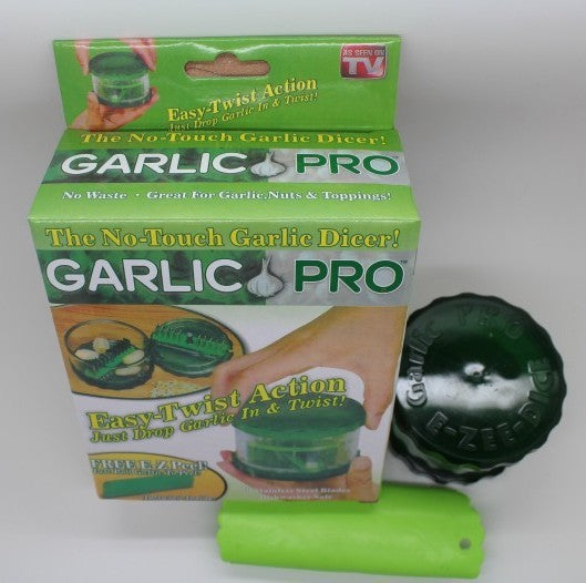Silicone Garlic Peeler - Easy Kitchen Tool for Fast Garlic Peeling